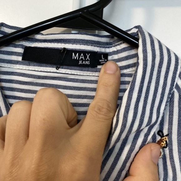 Long sleeve golden flower,striped  blouse, light material - Picture 4 of 6